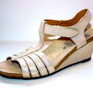 PHILIP DAVIDSON Wedge Sandal Metallic SILVER GOLD